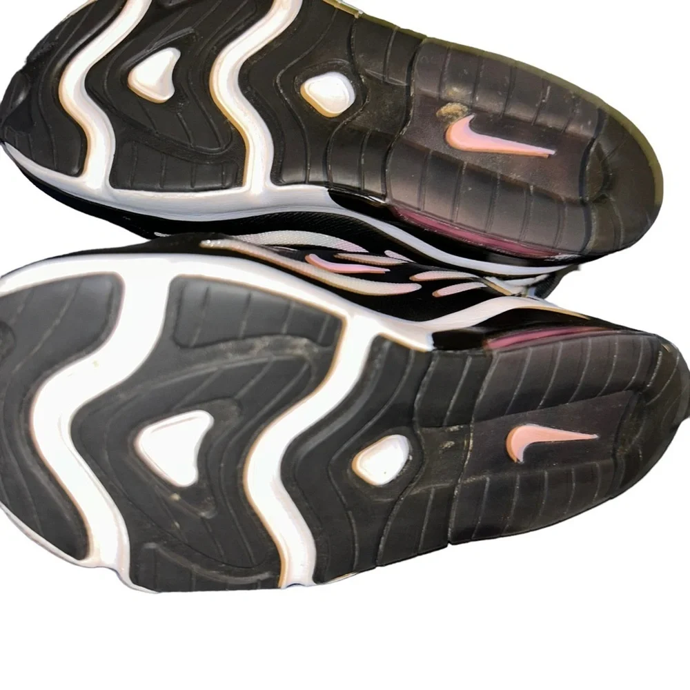 Nike air max exosense girls black / pink sneakers youth size 2 2Y